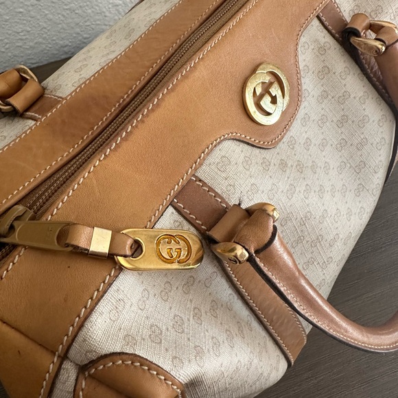 Authentic Vintage Gucci duffel handbag in Tan - Picture 9 of 15